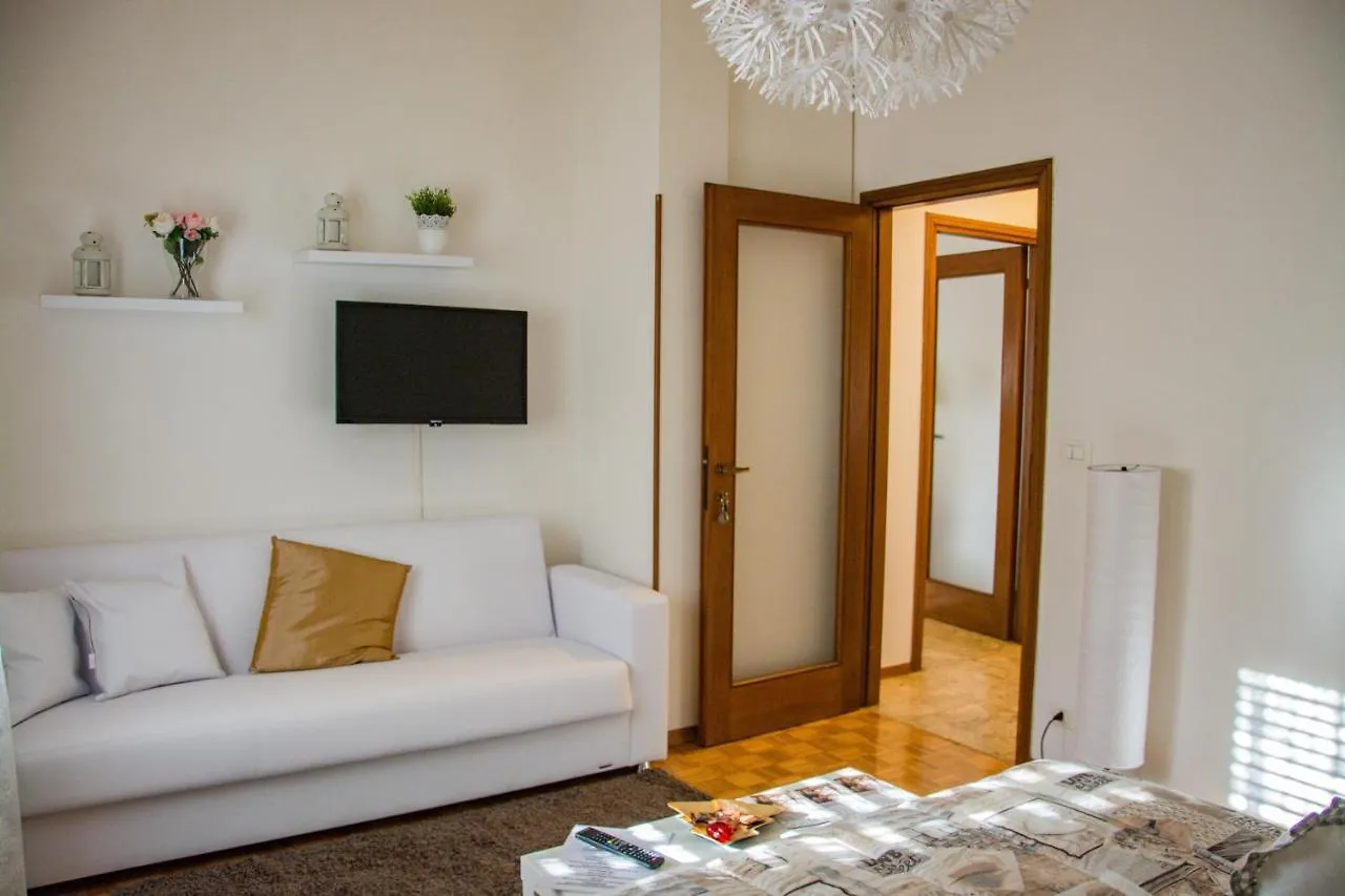 Guest House Piazza Isolo Verona