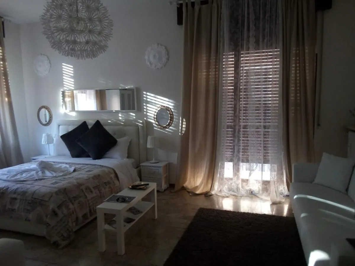 Guest House Piazza Isolo Verona 0*,  Italien